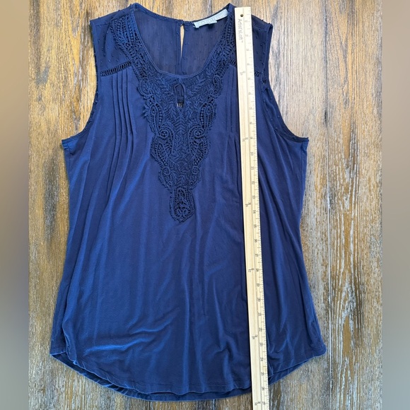 Daniel Rainn Ranella Navy Crochet Front Keyhole Sleeveless Knit Top Size M - Picture 3 of 9